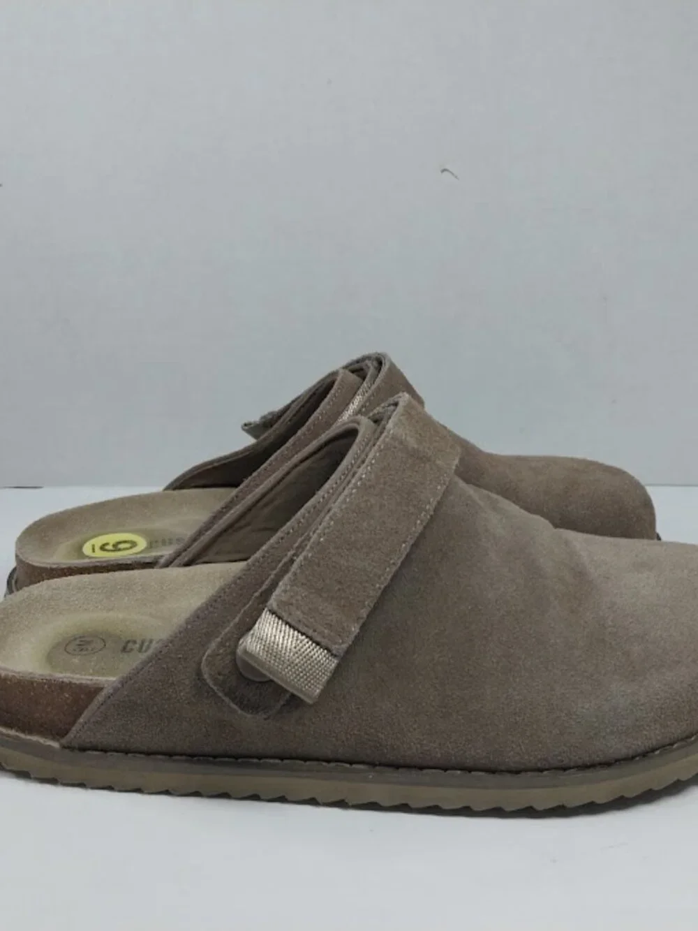 Cushionaire Womens Size 9 Boulder Genuine Suede Memory Foam Swivel Strap Clogs - Picture 9 of 13